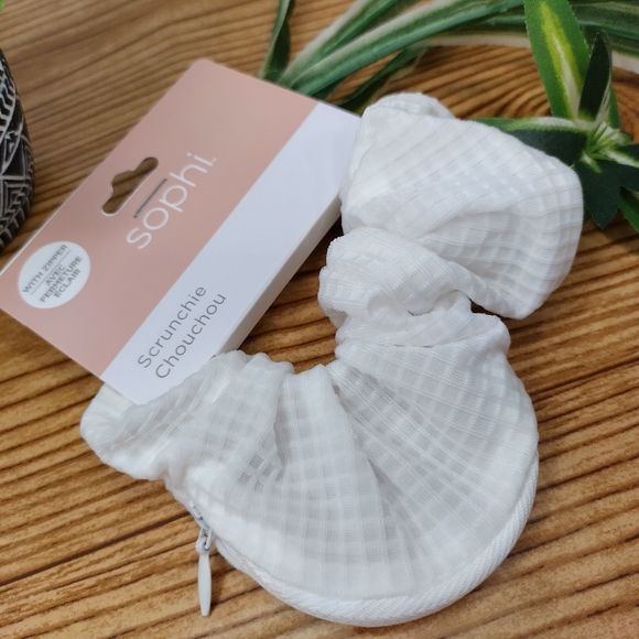 White Hair Scrunchie With Zipper By Sophie - Picture 1 of 6